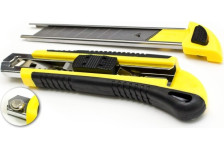 Нож 18мм универсальный, обрезиненный с фиксатором, 3 лезвия KINWEHR 571004 