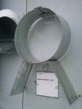 Крепеж для водосточных труб оцинкованный 100