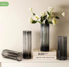 Ваза стеклянная 10х30 см серый