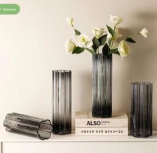 Ваза стеклянная 10х30 см серый