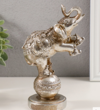 Статуэтка Слон Цирковой на шаре с узором золото 11,5х7х18,5см 10203898