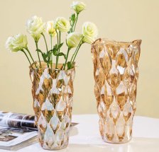 Ваза стеклянная 13х7х23 см янтарный