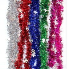 Мишура 5см/270см со снежинками, цвет в ассортименте