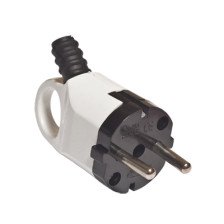 Вилка универсал 16А 250В з/к угловая черная с ушком А0112