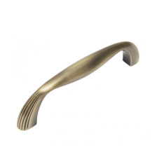 Ручка-скоба RS198 BAB 96мм латунь старинная