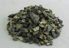 Крошка змеевика бирюзовая (4-7см)