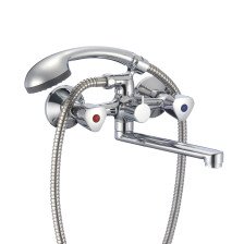 Смеситель для ванны MILARDO Tring TRISB02M02 короткий излив