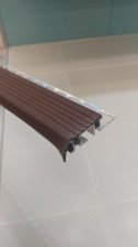 Профиль угловой ПУ10-1 с ПВХ накладкой 38мм коричневый (428) 2,5м
