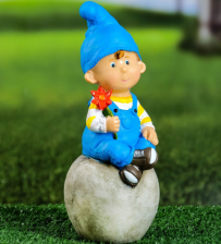 Фигура Мальчик на шаре 11х10х25см