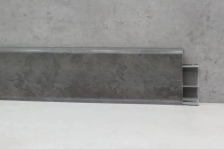 Плинтус Идеал Деконика с кабель-каналом лофт серый 2,2 м 70 мм