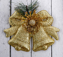 Украшение новогоднее Колокольчики на бантике с цветочком и веточкой 12,5х8,5 см золото 1116523