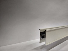 Профиль горизонтальный промежуточный ваниль 2,95м