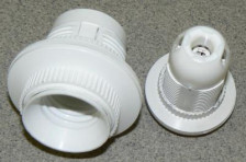 Патрон Е-27 РК-003 подвесной белый с прижимным кольцом