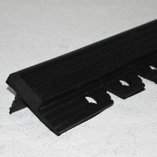Профиль резиновый для ступеней "Sure step" черный (1185мм)