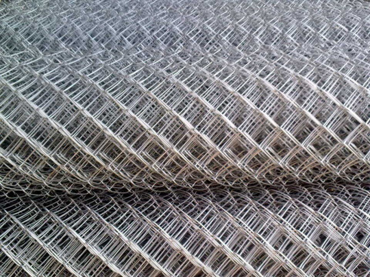 Сетка плетеная оцинкованная 55х55х1,4-1,6 (1,8х10 м) 